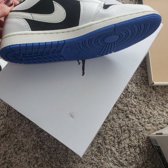 Nike Jordan One Lows - Picture 2 of 8